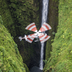 Paradise Helicopters - Oahu: Kapolei: Waterfall & Valley Explorer - Doors On