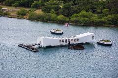 Polynesian Adventure Tours - Oahu: World War II Heroes Deluxe Pearl Harbor Tour (39)