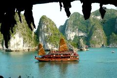 Halong Bay Party Cruise 3D/2N