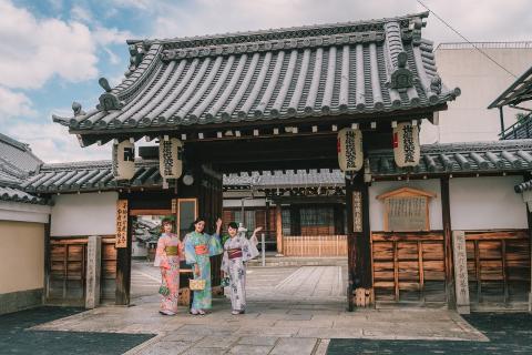 穿著kimono到五条路地裏漫步行程 附和服租借 Attractive Japan Reservations