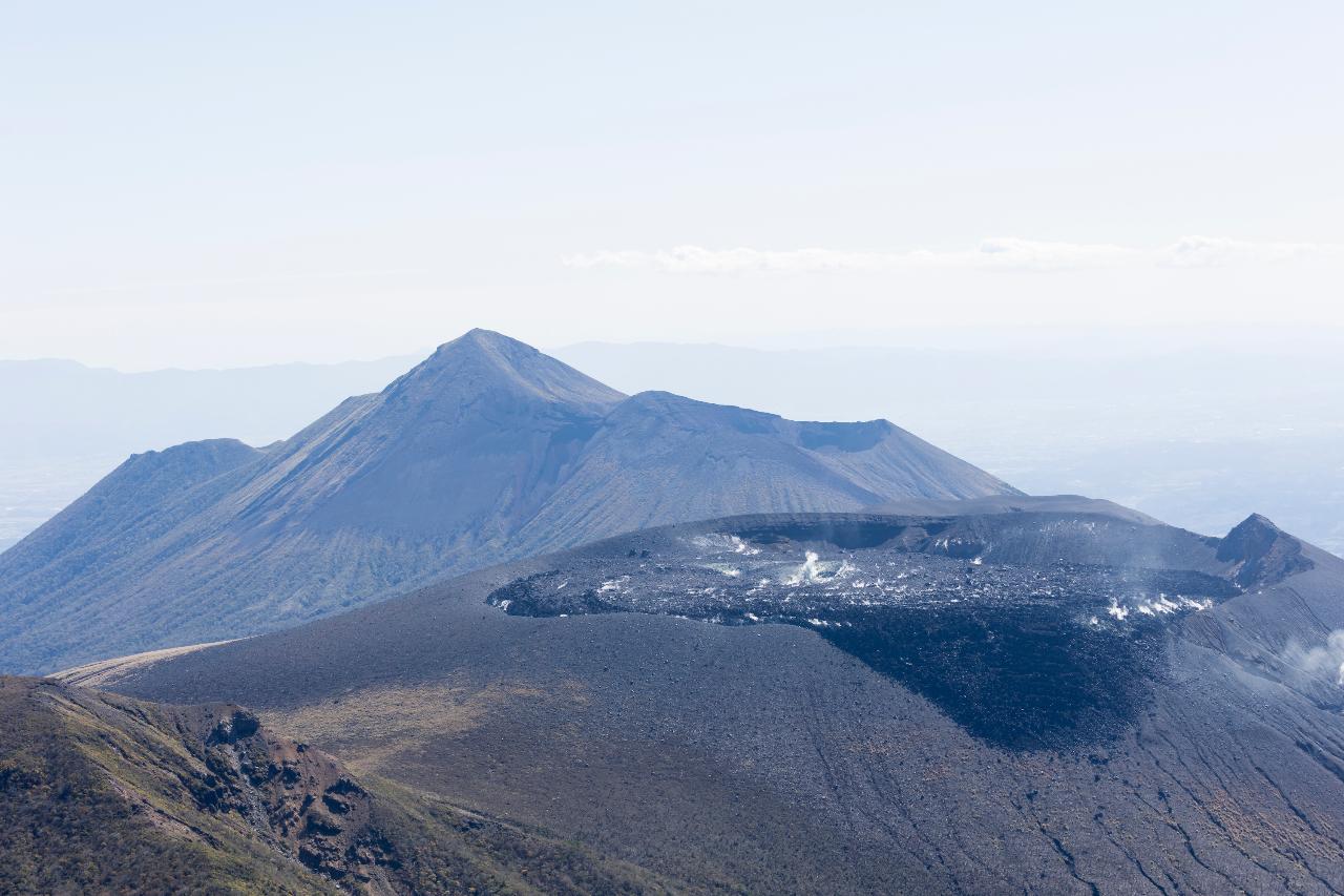Mt. Karakunidake Volcano View Trekking Tour with Geo Guide