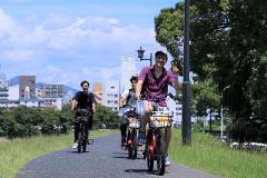 Custom-Made Cycling Tour of Hiroshima with a Local Guide