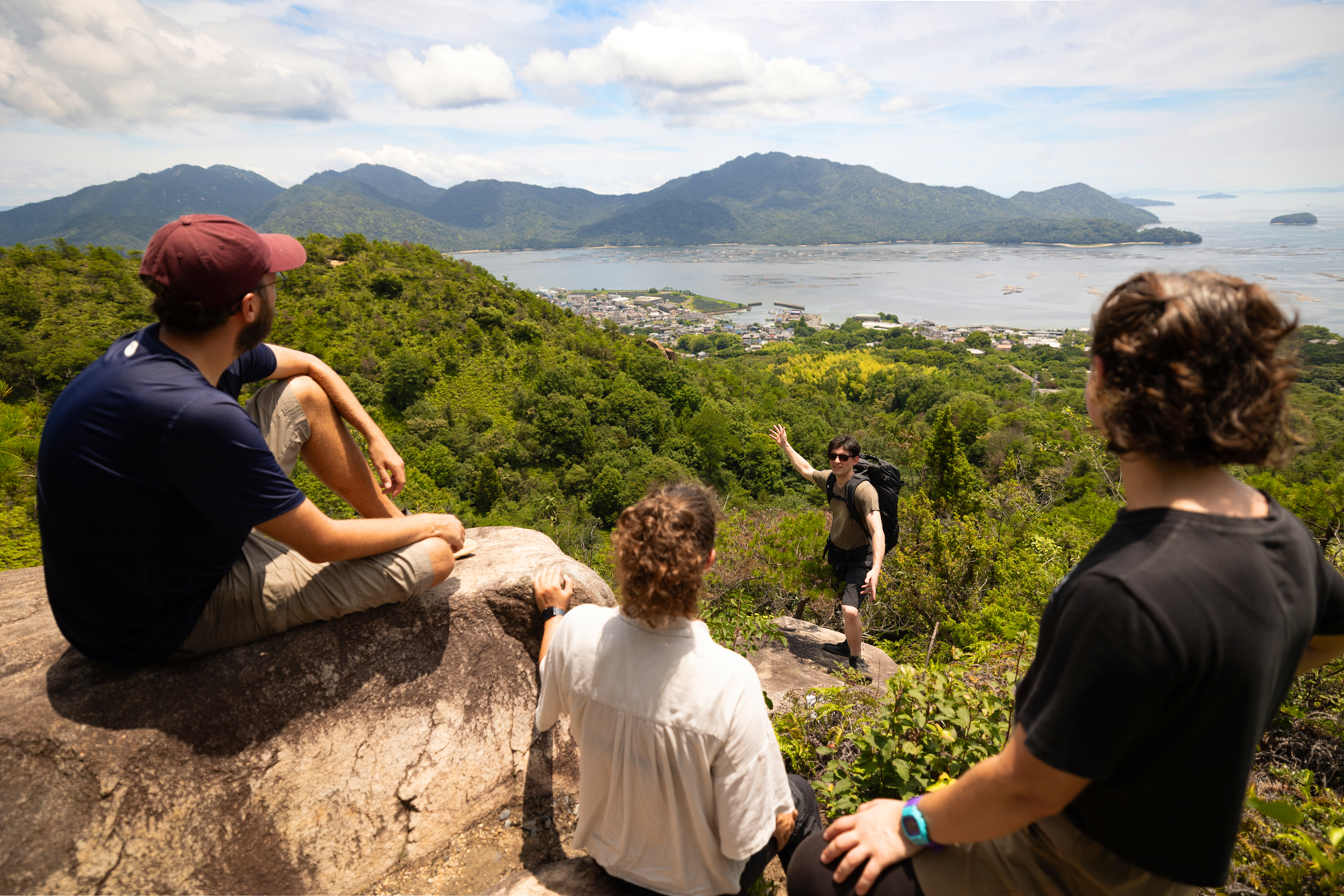 Exhilarating Half-Trekking Tour to See Miyajima From the Mountainside (Local Lunch Included)