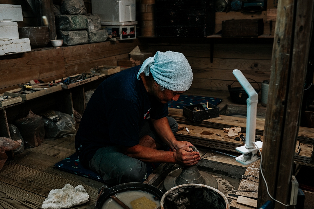 Pottery & Porcelain: Stories of the Artisans Behind the Craft