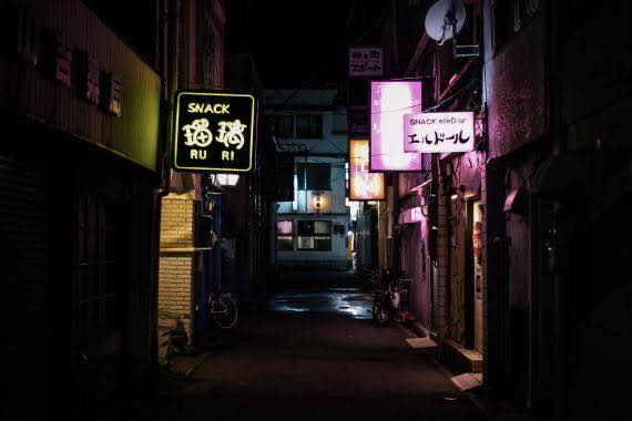 本物の日本の飲み会文化を体験する居酒屋・スナックホッピングツアー