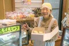 Walk and Shop Around Hagiwara with a Local Guide