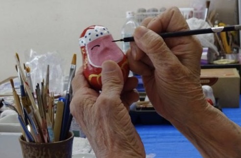 広島：日本を代表する工芸品「だるま」作り体験 in だるまのまち