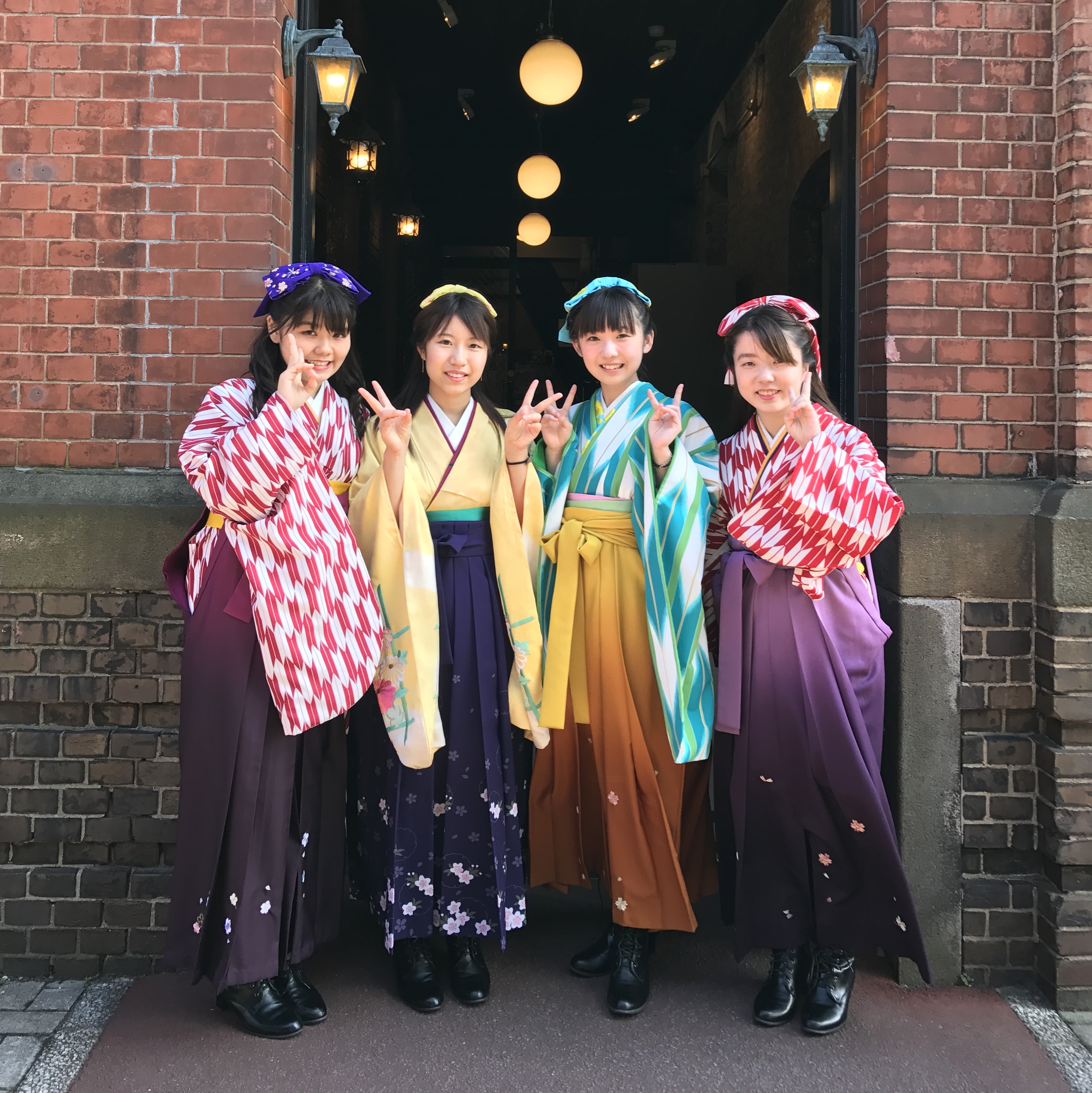 Take Photos in Famous Areas of Hakodate With Kimono “Hakama”
