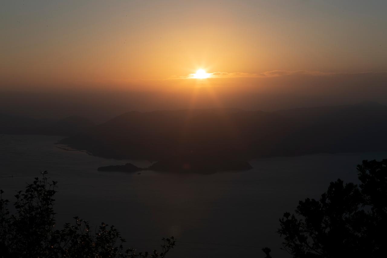 Spiritual Buddhist Tour of Miyajima's Mt. Misen