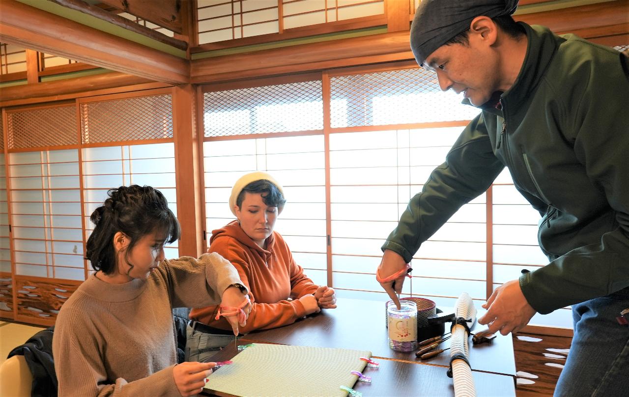 家で和を感じる！畳の上で椅子用畳づくり（ランチ付）