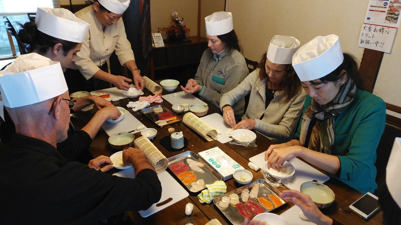 海の街 函館の新鮮なネタで寿司ランチ作り体験（汁物と茶碗蒸しセット付き）