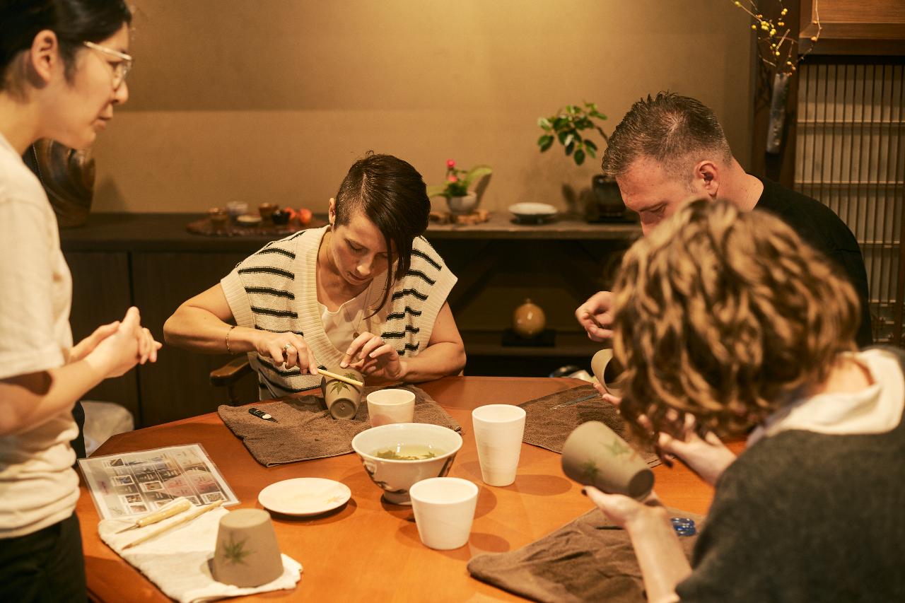 【特別公開】宮島の神秘の砂が伝える陶芸工房見学と手仕事体験