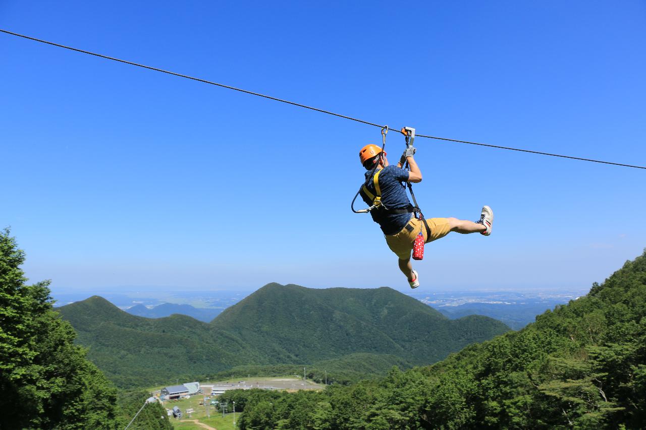 Zipline through the Beautiful Nature of Sendai (Overnight Stay at Hotel & Taxi Included)