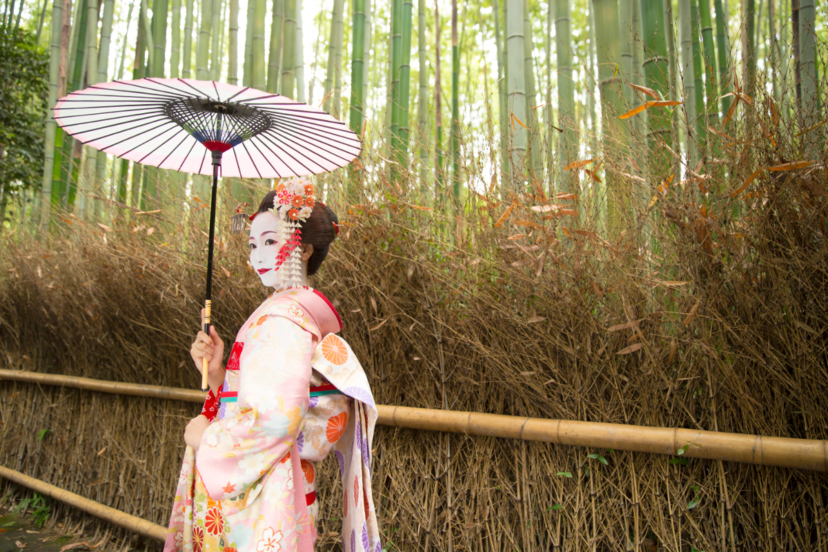 Transform Into a Gorgeous Maiko & Explore Arashiyama