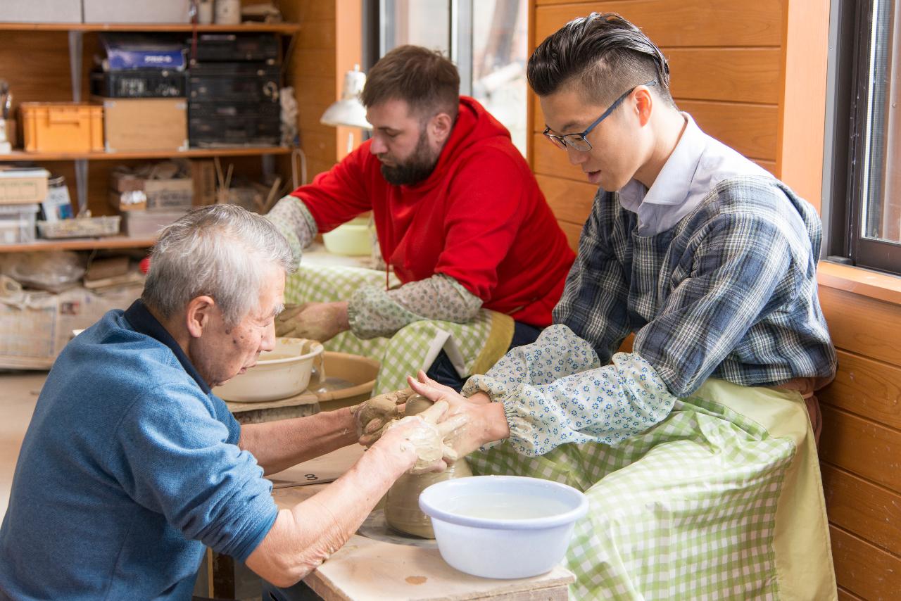 Premium Pottery Making Near Inuyama Castle