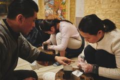 Edo culture incorporating "beauty" into daily life - Making your own "silver bookmark" with a craftsman