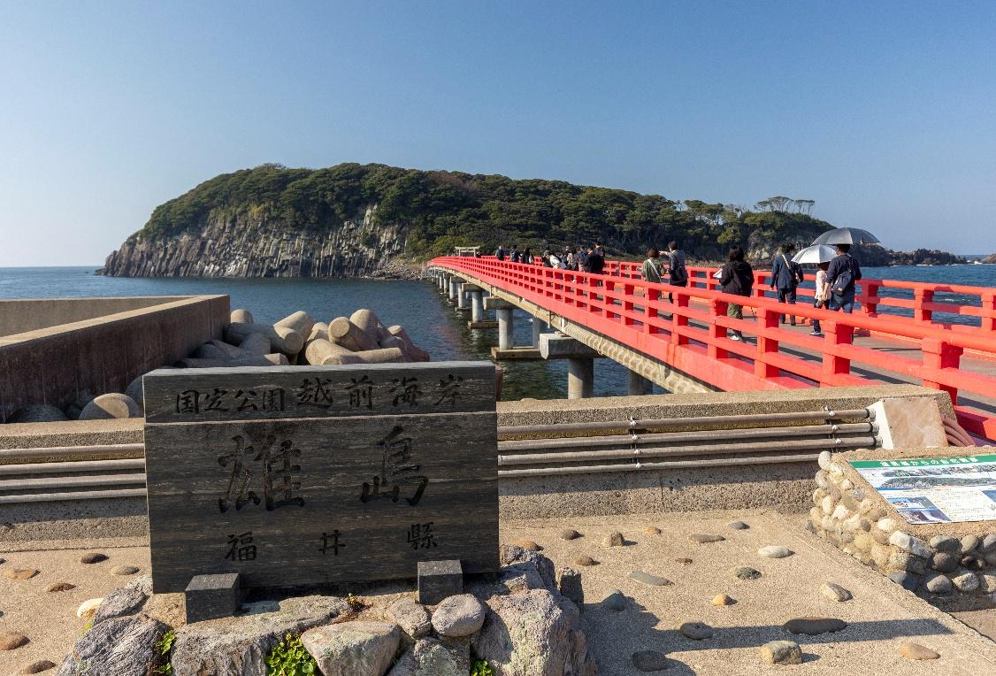 祈りと守りの島、雄島灯台ガイドツアー　～ 神話から灯台へ続く旅～	