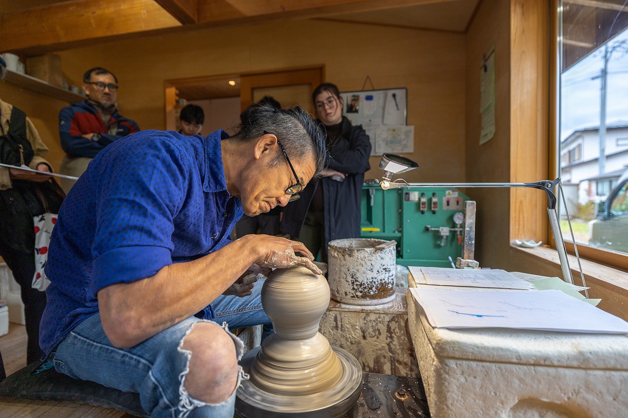 A Journey into Aizu Hongo: Walking Through the World of Ceramics – Short Tour