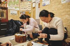 Edo culture incorporating "beauty" into daily life - Making your own "silver bookmark" with a craftsman