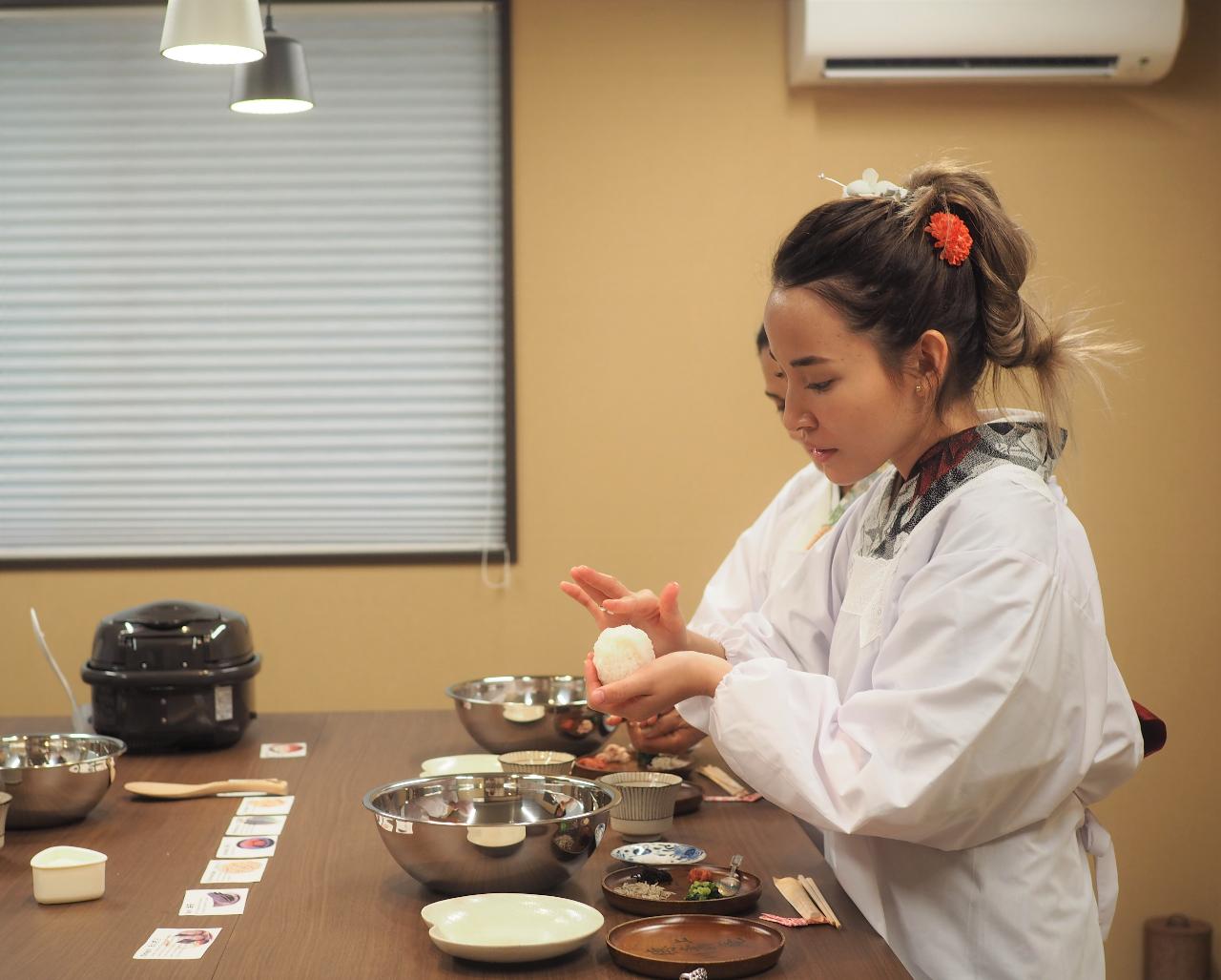 御茶着 お茶着 茶道 地模様 花模様 着物 色無地 A778-10 M 取り扱い