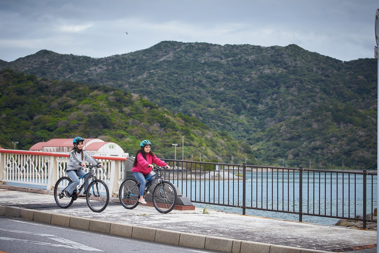 【やんばる世界自然遺産】沖縄の伝統行事"ウンガミ"の中心集落を巡るサイクリングプラン