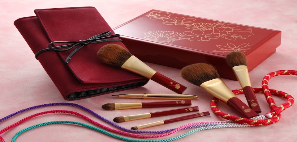 Own Hollywood Ready Makeup Brush - How To Create Your Own Makeup Brushes Own Hollywood Ready Makeup Brush - How To Create Your Own Makeup Brushes