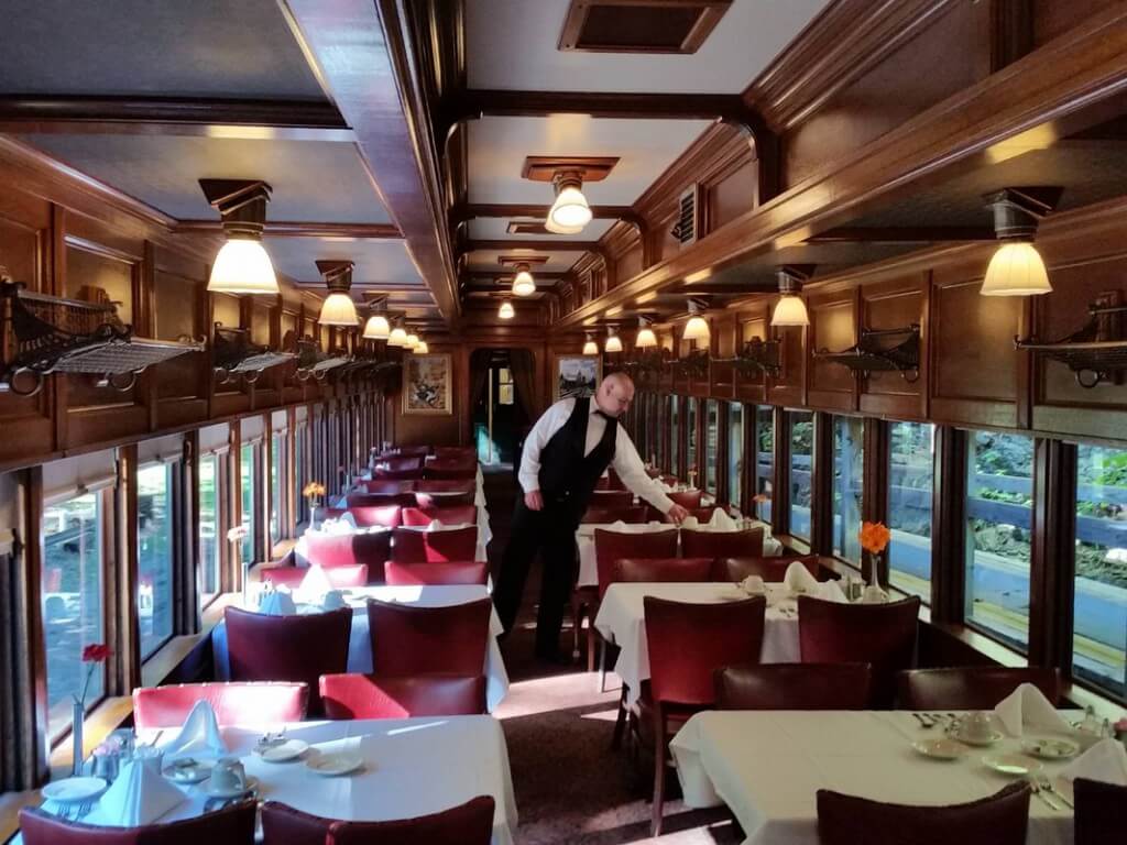 essex ct dinner train