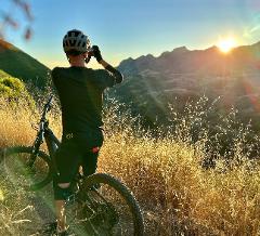 Hidden Grotto Waterfall eMTB & Hiking Adventure Malibu (Beginner)