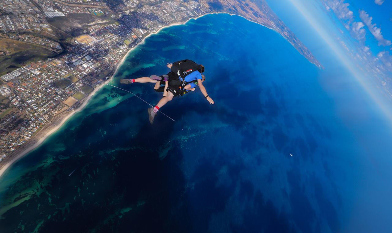 15,000ft Busselton Beach Tandem Skydive - Geronimo Busselton Reservations