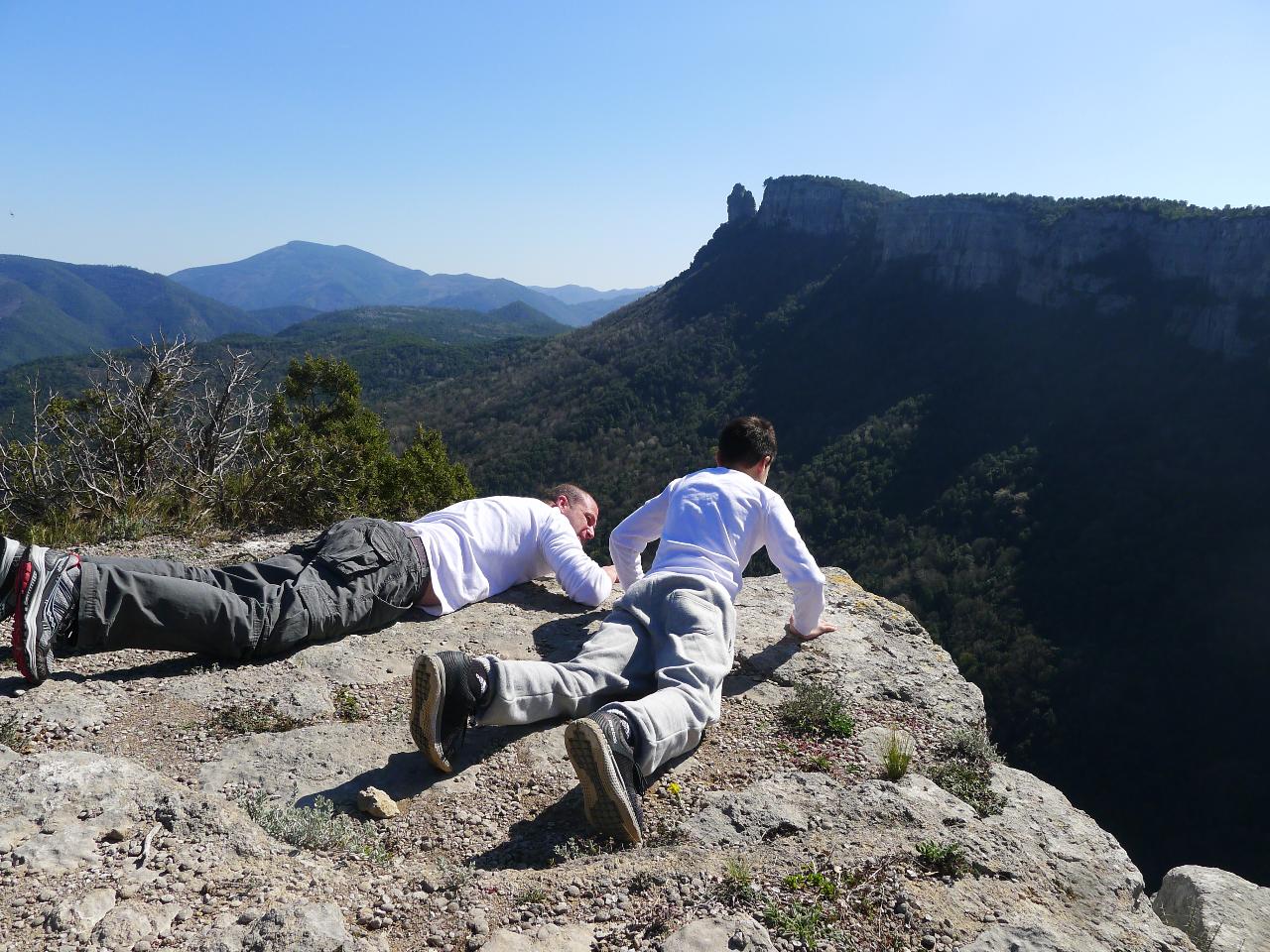 A little taste of the Pyrenees and the medieval villages - Hiking Tour