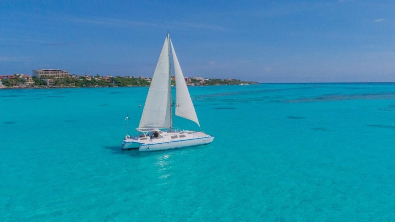 xcaret sailing catamaran