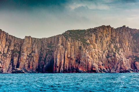 Wineglass Bay Cruise Tasmania Australia