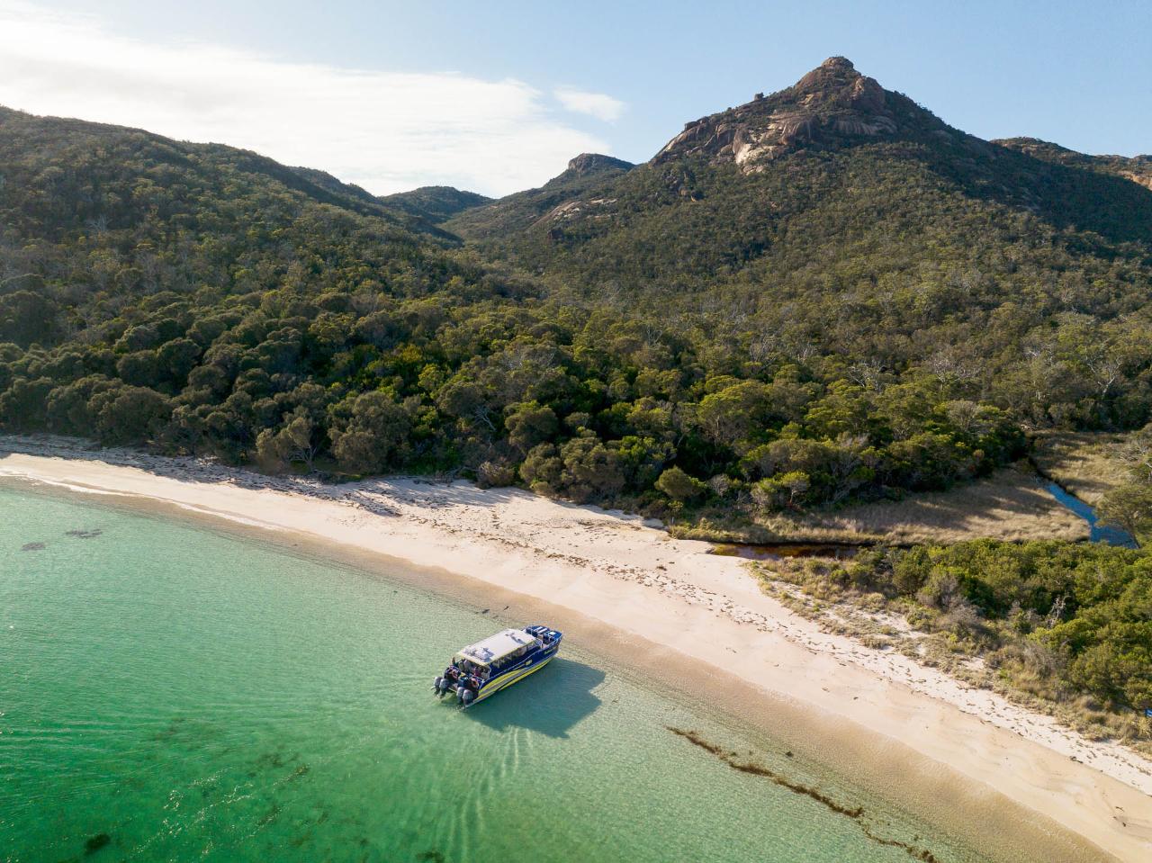 Freycinet Aqua Express Schouten Island Day Trip