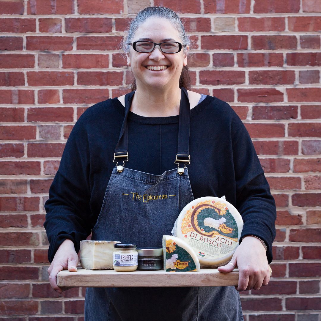 Girls To The Front! - A Queen Vic Market Foodie Tour