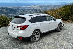 3 seat Outback - 4WD - CHAUFFEUR Ski Transport