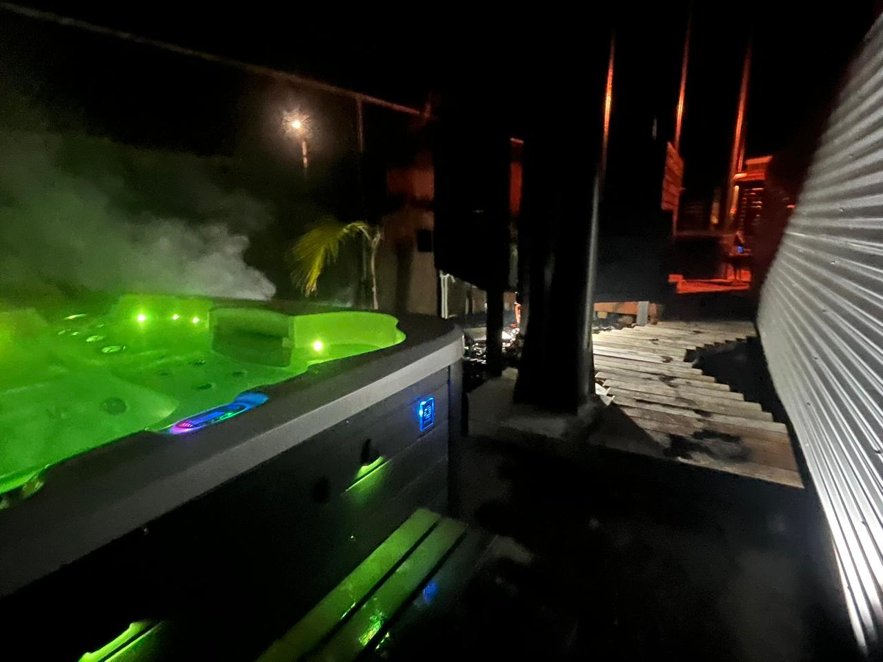 Serenity Cove - 5 Seater - 60 to 90 minutes