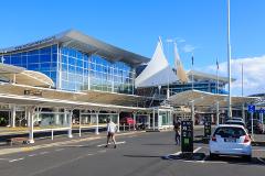 Auckland Airport to Raglan