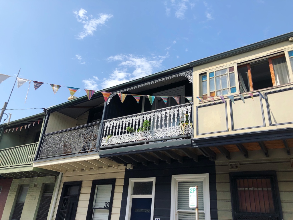 Seascapes to Laneways Walk