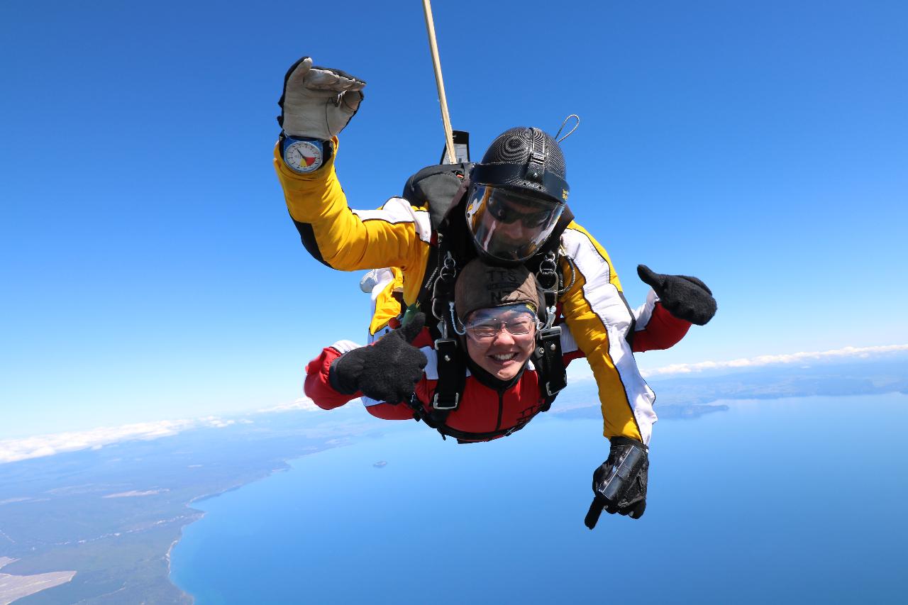 12,000ft Skydive Voucher