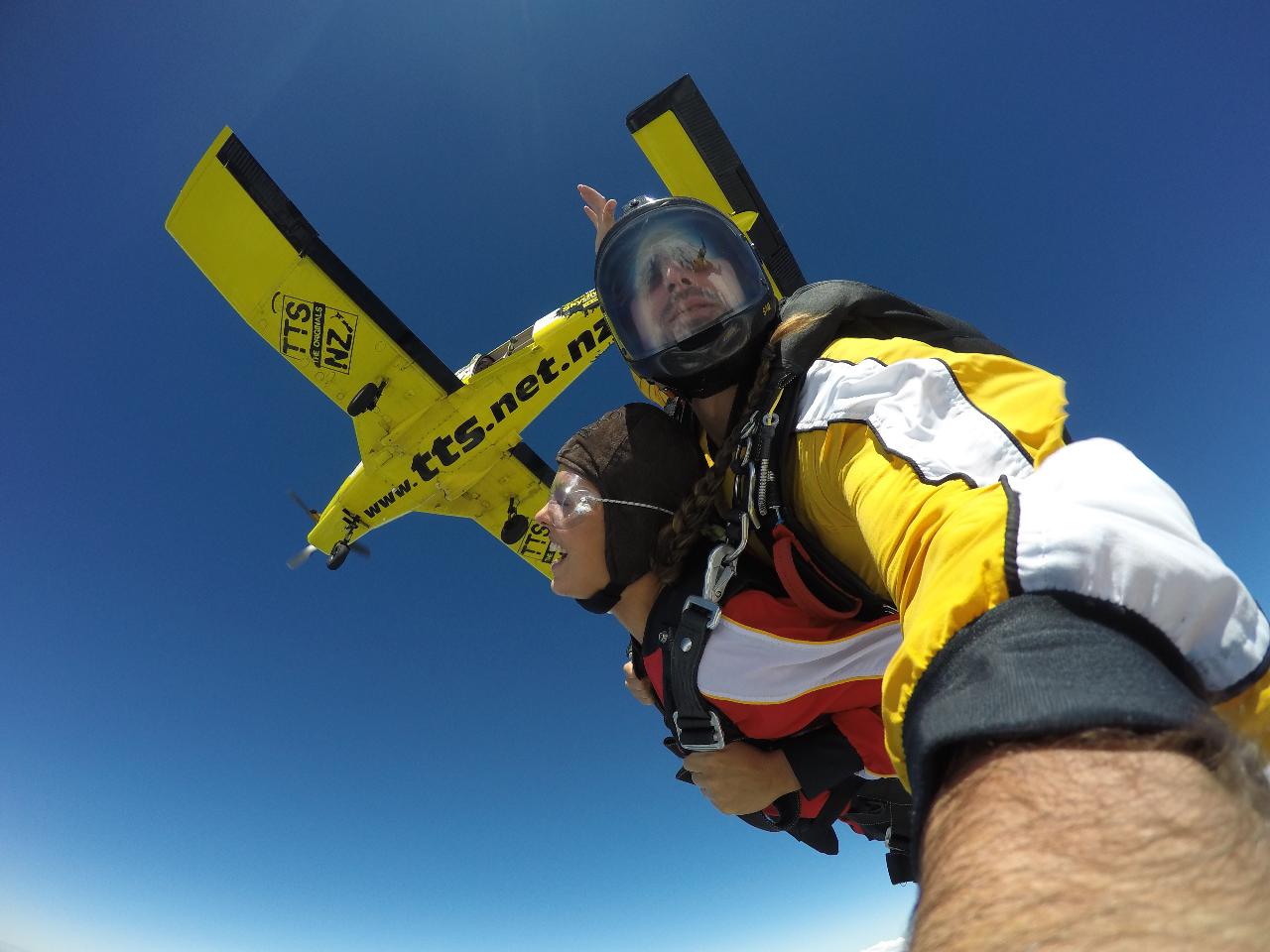 15,000ft Skydive Voucher