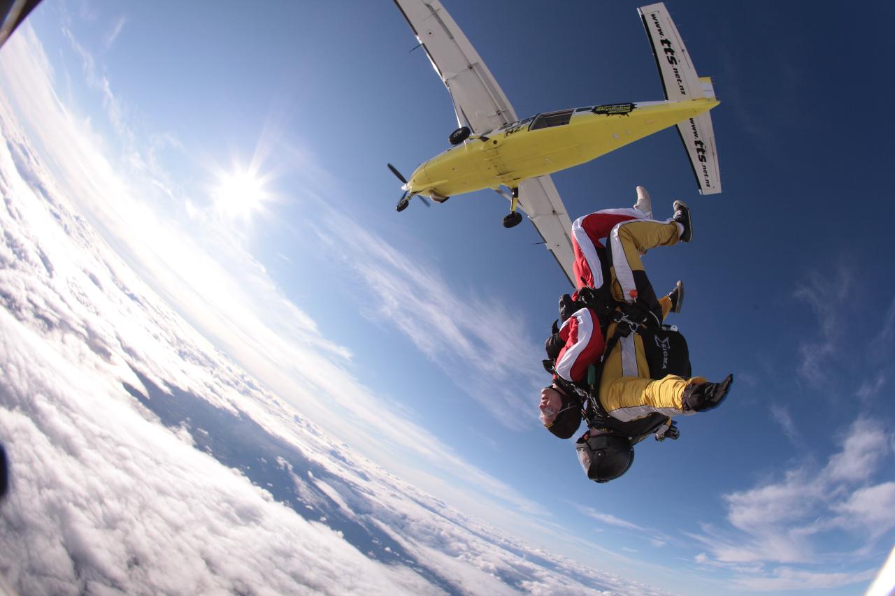 15,000 ft Tandem Skydive in Taupo