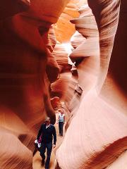 Test 2 Day, 1 NIght Bus Tour From Las Vegas to Lower Antelope Canyon and Horseshoe Bend