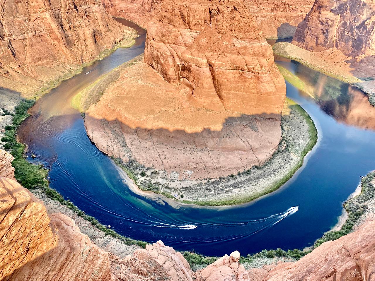 Private Upper Antelope Canyon & Horseshoe Bend Tour from Las Vegas