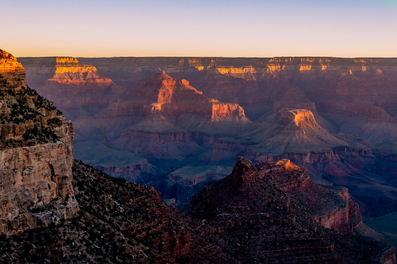 2 Day, 1 Night Bus Tour From Las Vegas to Grand Canyon National Park South Rim, Overnight in Las Vegas (KL)