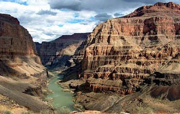 GO City: Grand Canyon West Rim Day Tour & Hoover Dam Photo Stop with Lunch, Heli & Boat Tour From Las Vegas