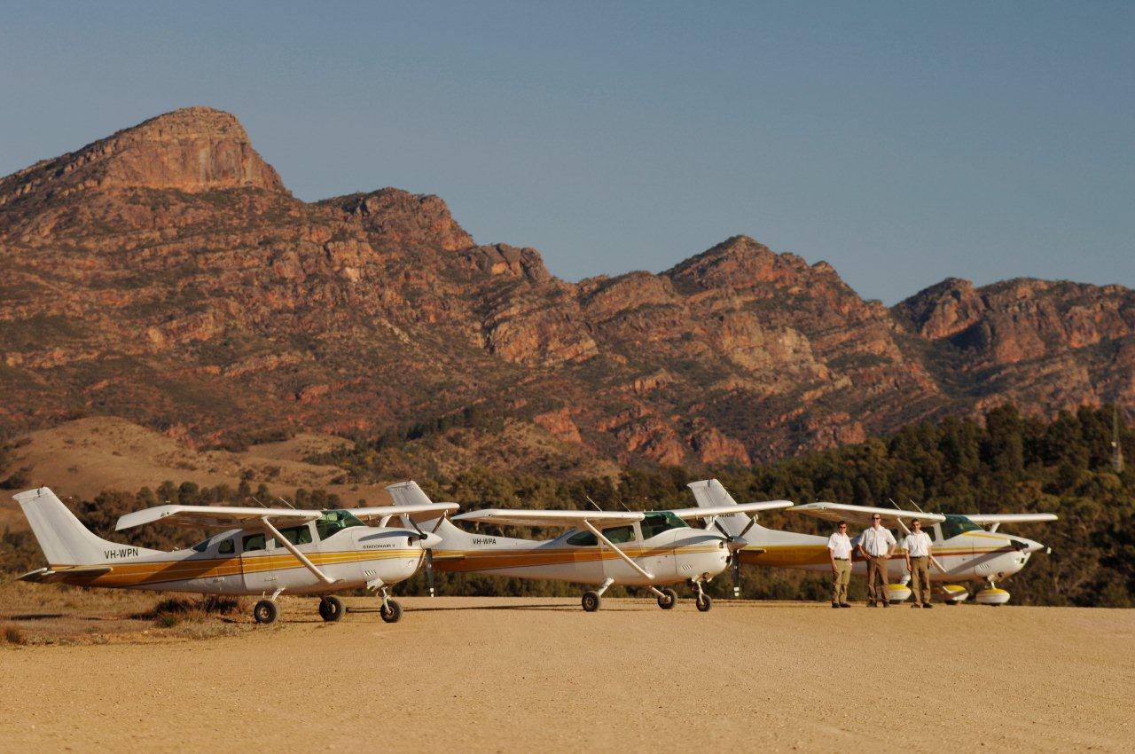 8 HOUR Arkaroola Ridge Top Tour - Scenic Flight (3 HR) + 4WD Tour (4.5 HR)