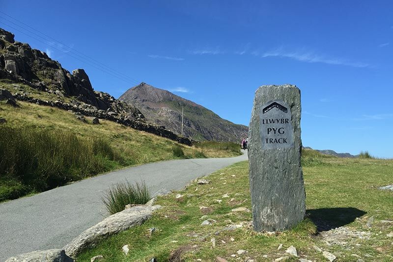 Luxury Private Guided Shore Excursion from Holyhead Snowdonia scenic