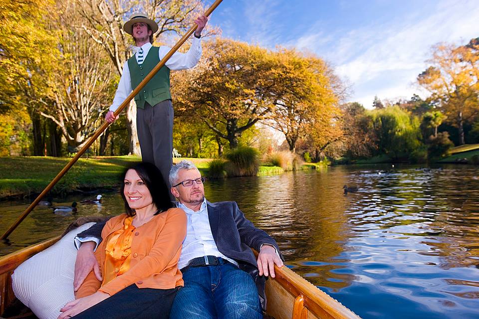 Punting on the Avon Tour - Antigua Boat Sheds Private Tour