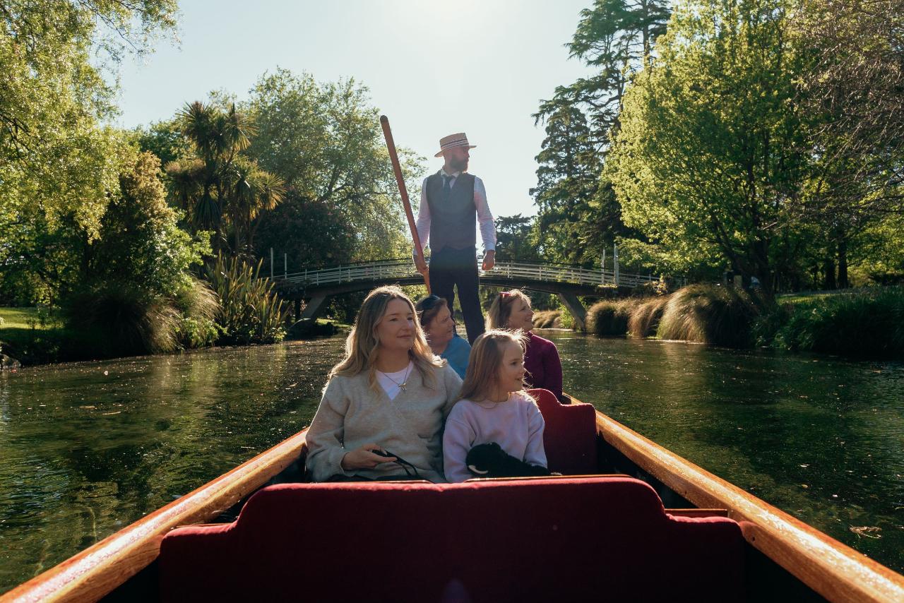 Punting on the Avon e-Gift Card - Child
