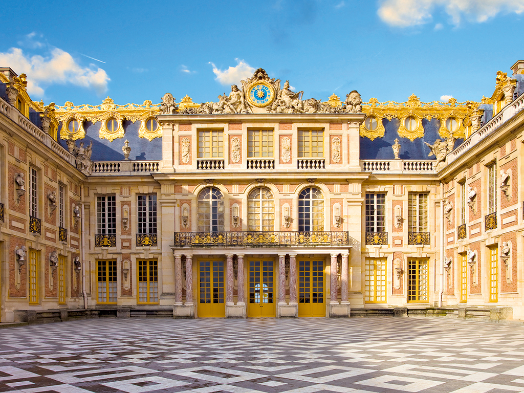 Versailles Small Group Spanish Guided Tour from Paris with Skip the Line Access